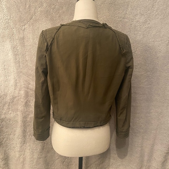 Elizabeth and James cropped green military jacket - Picture 3 of 4